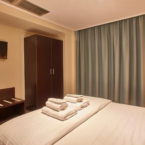 Camera standard con letto king size